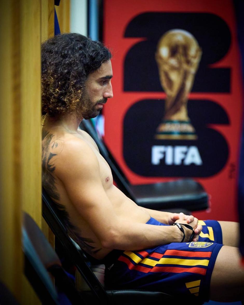 Marc Cucurella, muy concentrado en los instantes previos a la final.