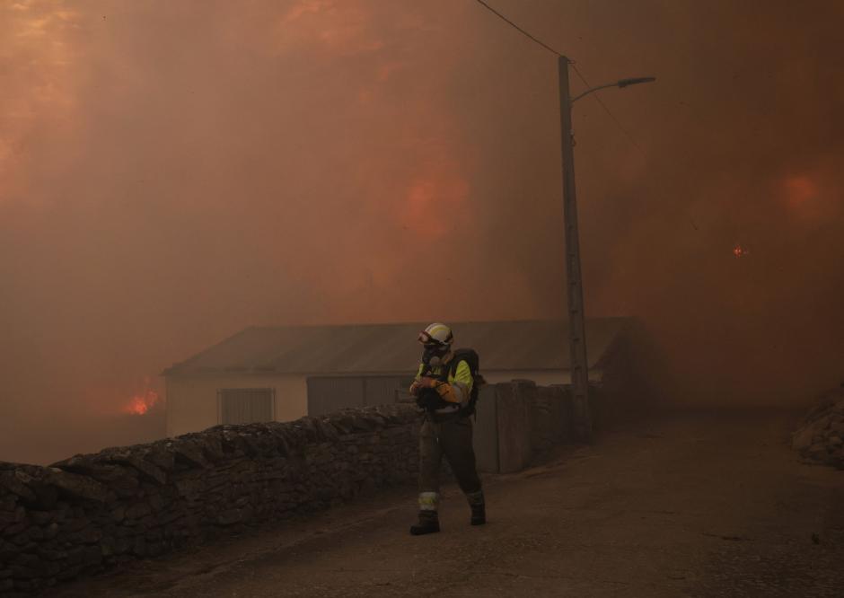 Lucha contra el fuego en la provincia de Zamora