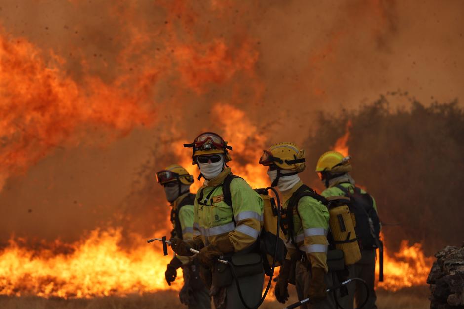 Lucha contra el fuego en la provincia de Zamora