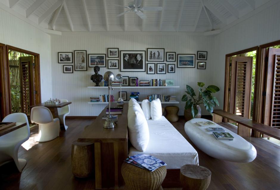 Sala de estar en la GoldenEye Villa