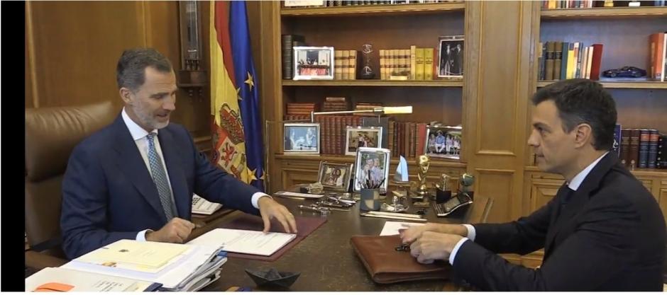 Sánchez acudió con una carpeta a despachar con el Rey en Zarzuela el 17 de julio de 2018