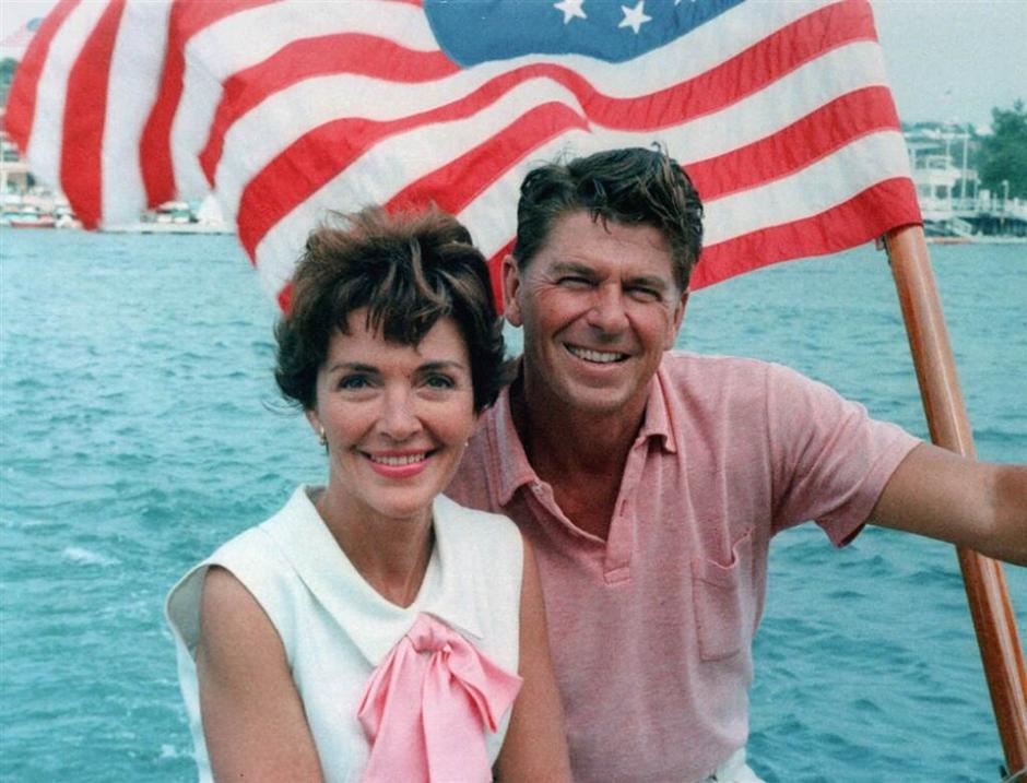 Ronald y Nancy Reagan