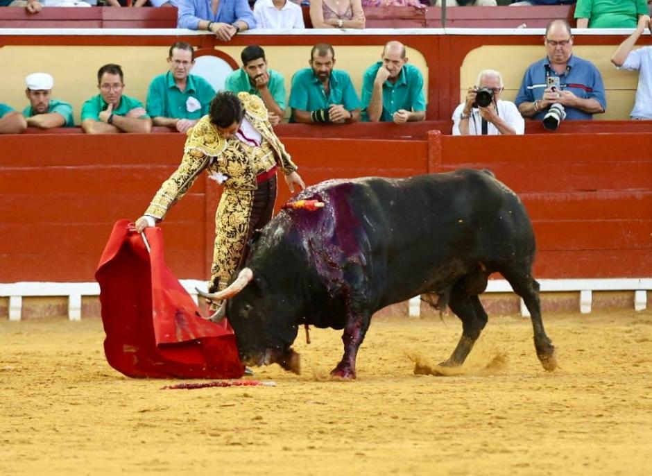 Morante de la Puebla, con el cuarto de la tarde