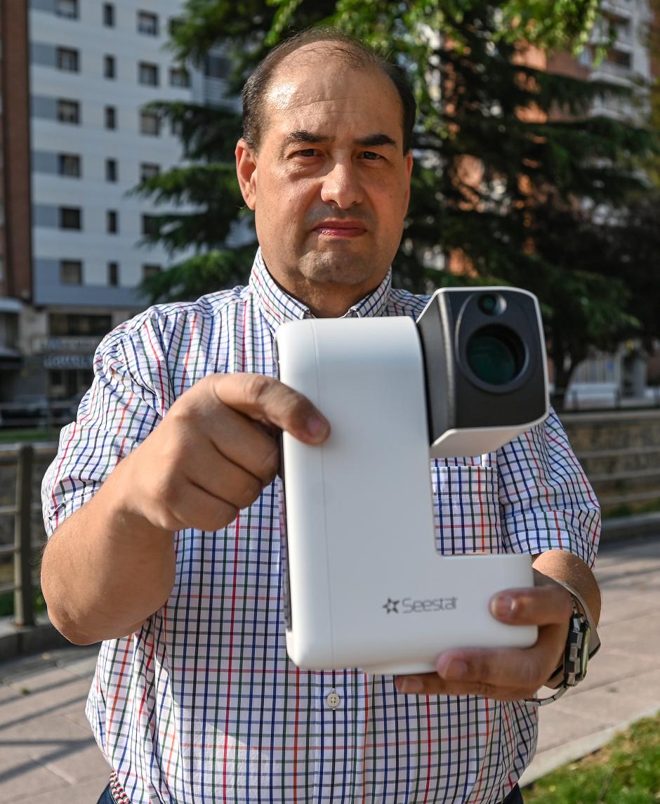 Enrique Bordallo, presidente de la Asociación Astronómica de Burgos