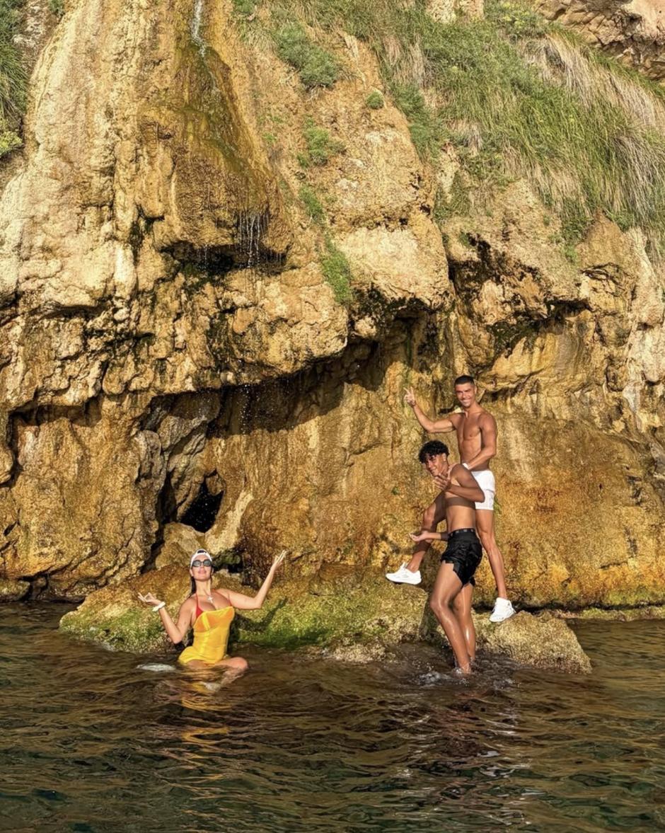 Cristiano, Georgina y Cris