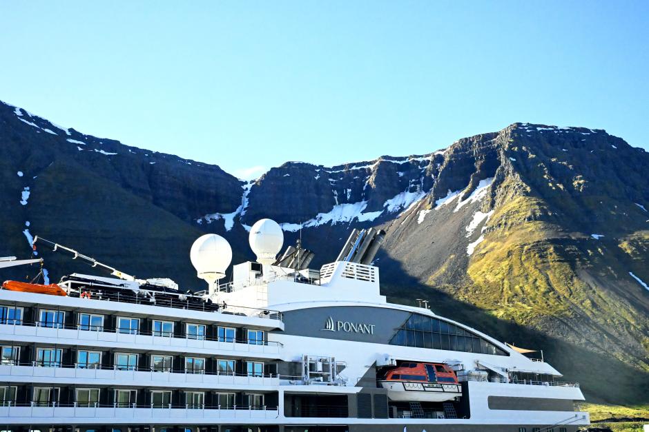 Ponant en Islandia