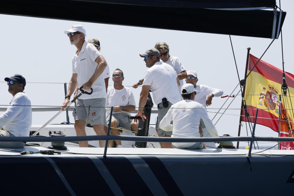 El Rey ha entrenado este lunes en Palma a bordo del 'Hispania'