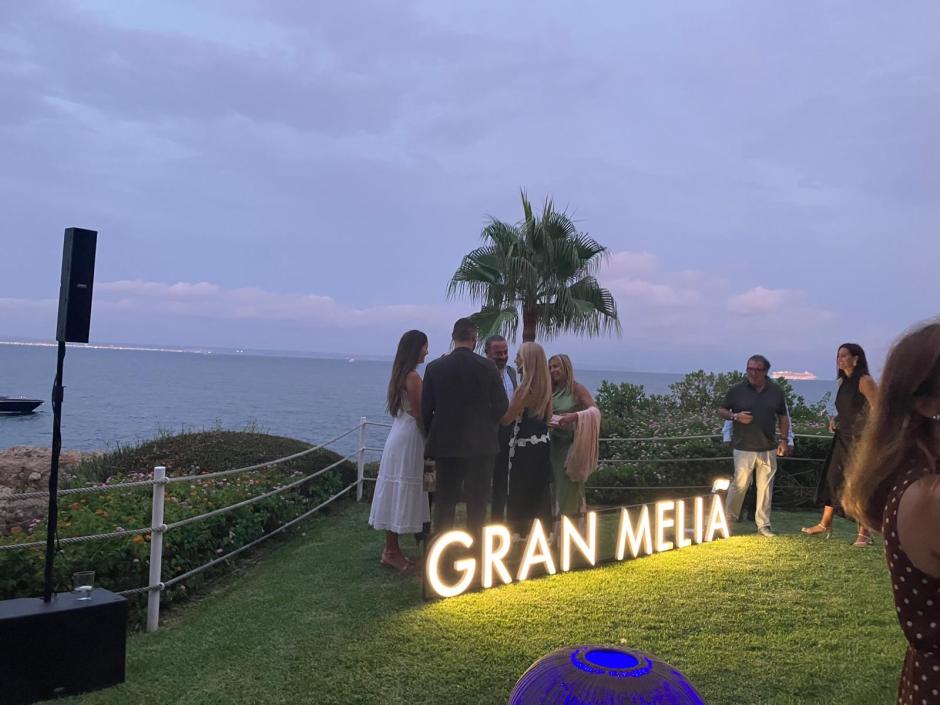 Una imagen del cóctel de armadores celebrado anoche en el Hotel de Mar
