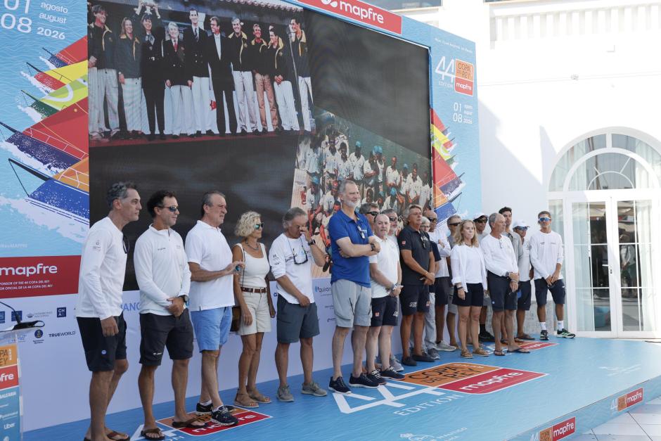 Homenaje a los regatistas fallecidos en el real Club Náutico de Palma