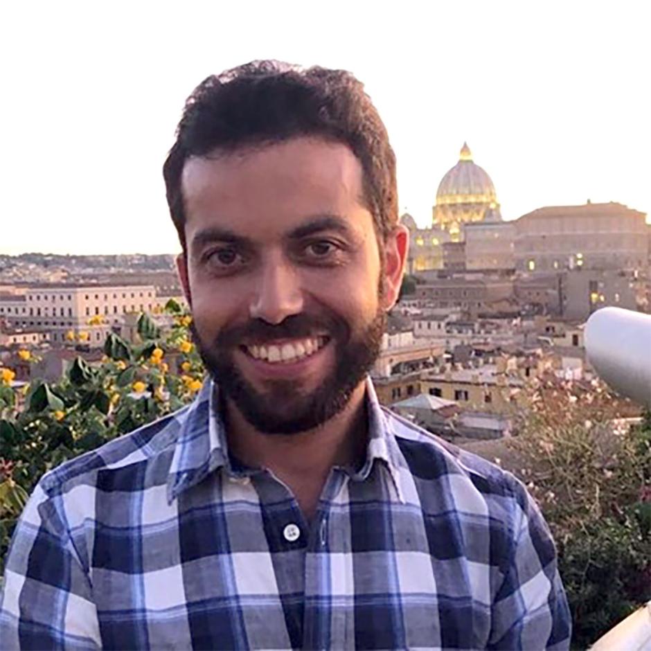 Fernando Buitrago, especialista y divulgador de astronomía extragaláctica