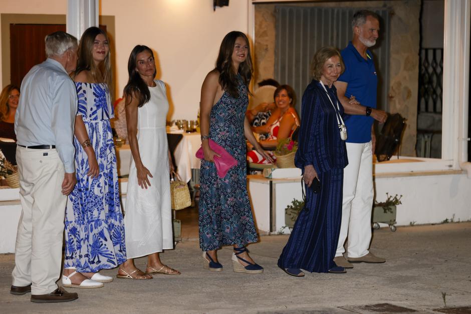 Los Reyes, sus hijas, Doña Sofía y el doctor Fruchaud