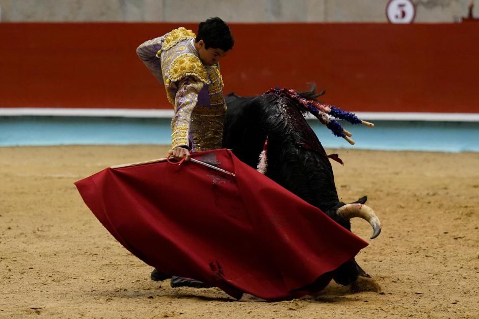 Marco Pérez toreando