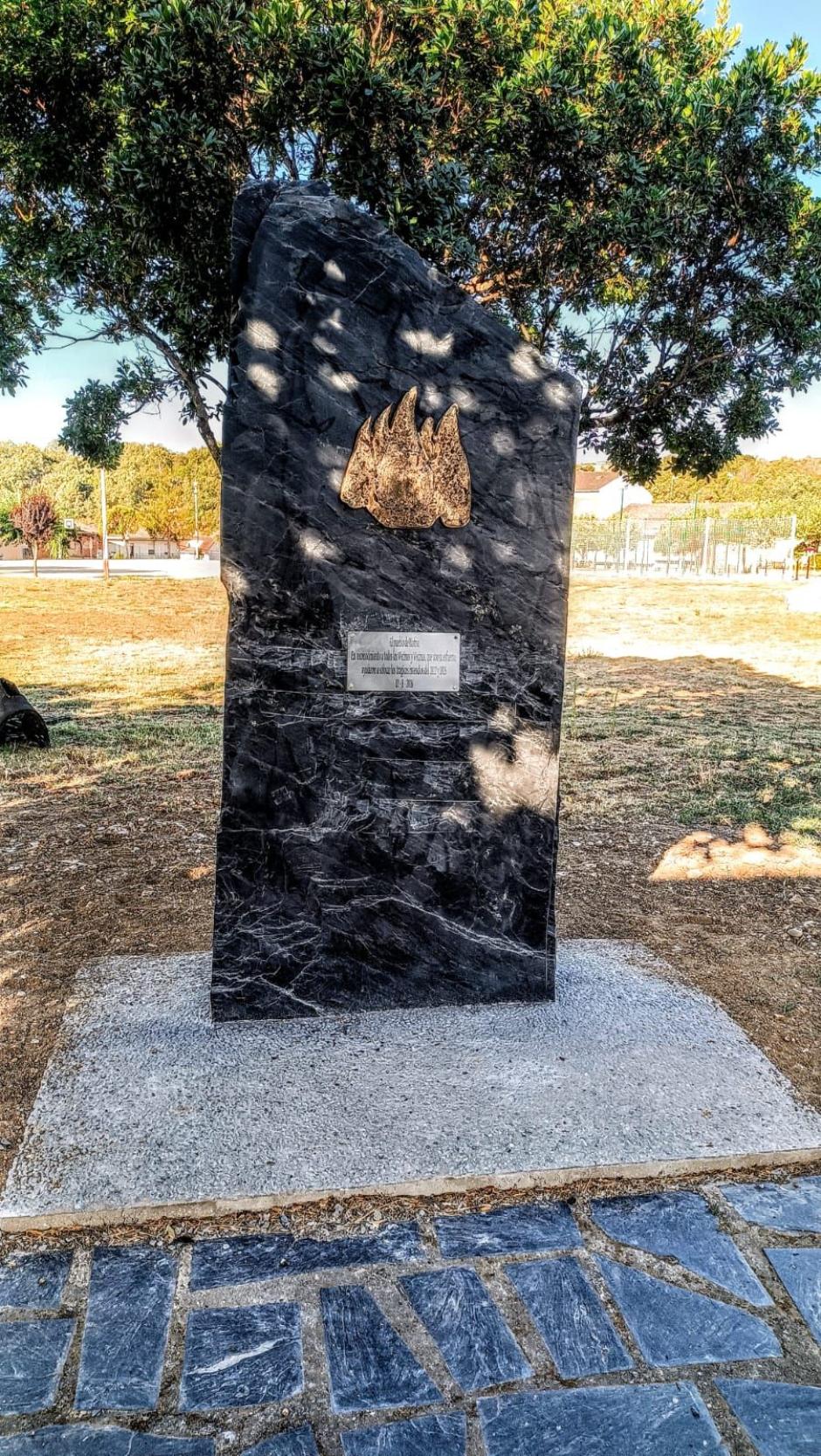 Monolito de Riofrío de Aliste, Zamora