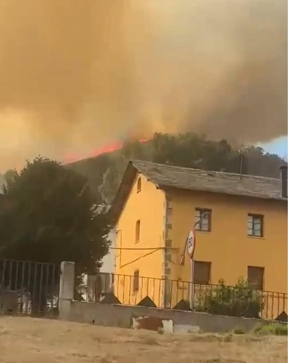 Incendio en Caboalles de Abajo, León