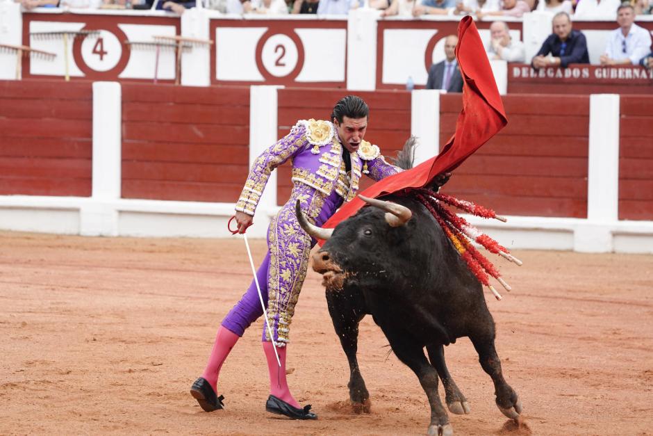 Alejandro Talavante toreando
