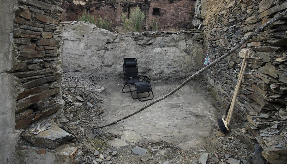 Estado de la localidad de Lusio (León), un año después el primer del incendio que arrasó el pueblo