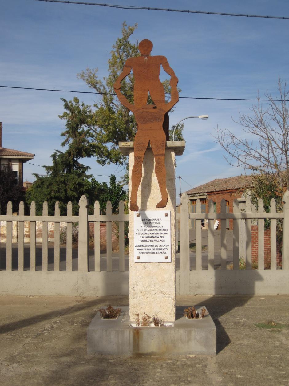 Monumento al accidente de Villada, en Palencia