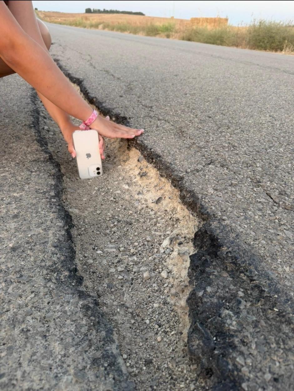 De acuerdo con AUGC, este socavón provocó un accidente en Córdoba
