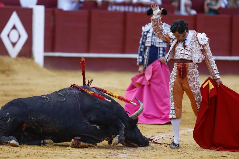 Morante de la Puebla frente a su primer astado
