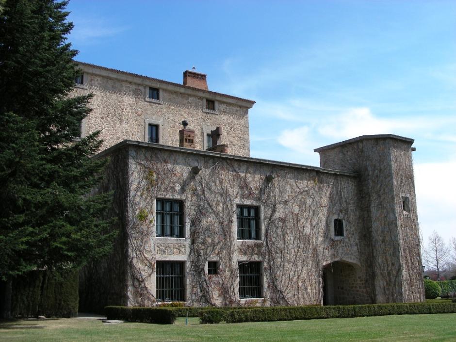 Vista de la Casa-fuerte de El Campillo