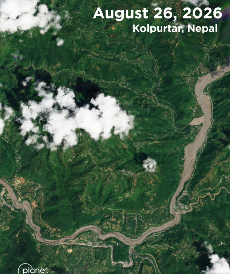 Antes y después tras la riada que ha azotado Nepal