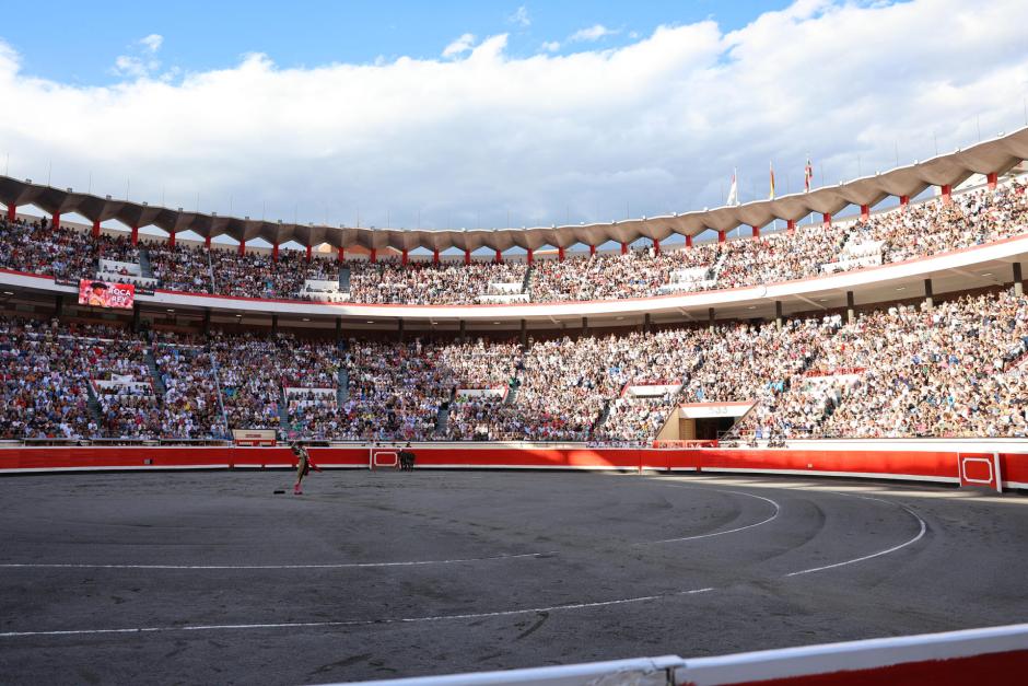 La Plaza de Toros de Bilbao colgó el cartel de «No hay billetes»