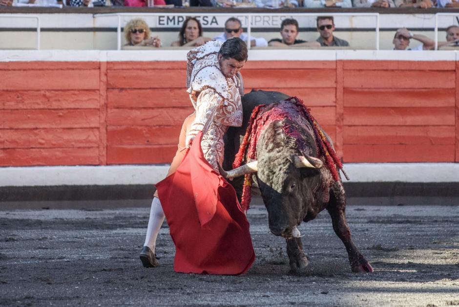Morante, con la muleta ante el primero de su lote