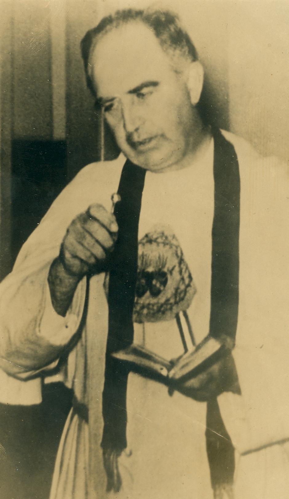El sacerdote holandés Eustaquio van Lieshout (1890-1943)