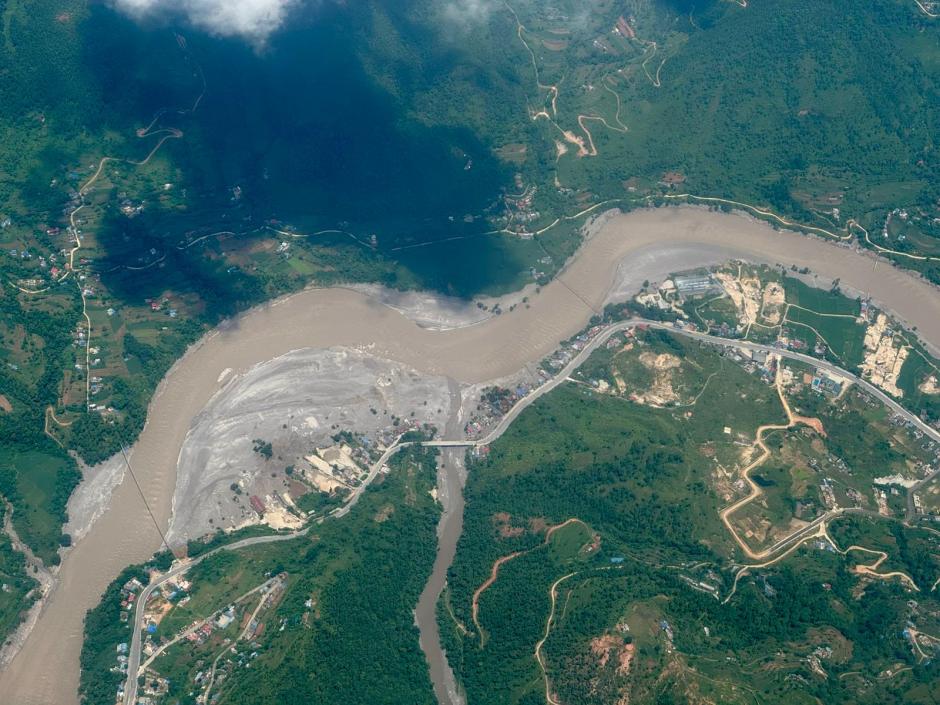 Vista del río Trishuli desde el avión de Pokhara a Katmandú, fotografiado por Eñaut Izagirre