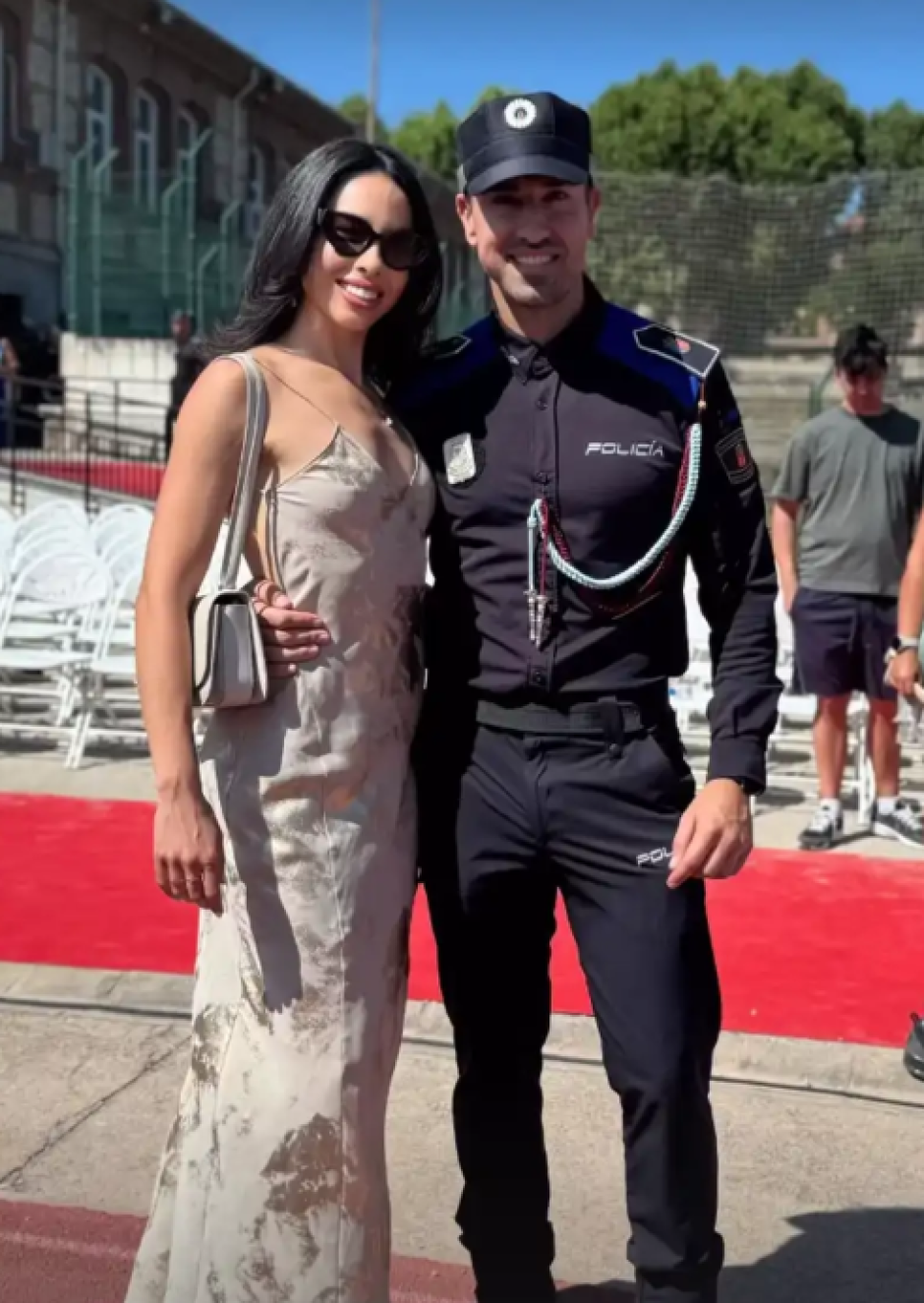 Rafa Mora y su novia