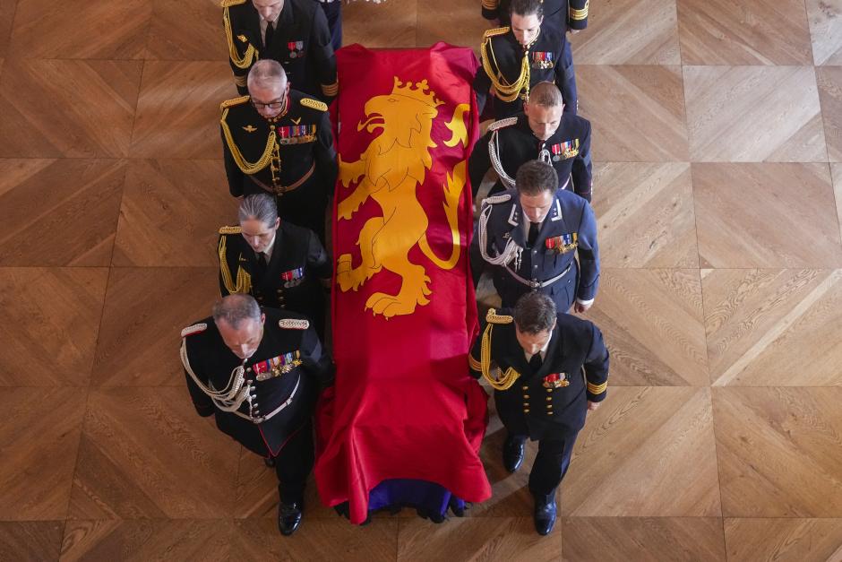 El féretro de Harald de Noruega