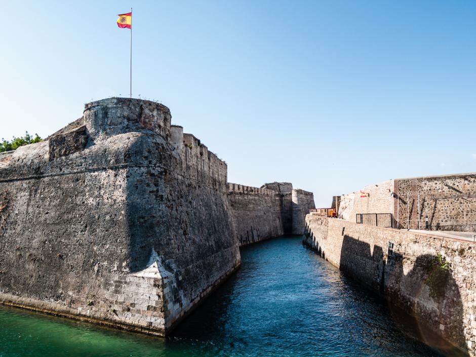 Murallas y foso navegable de Ceuta