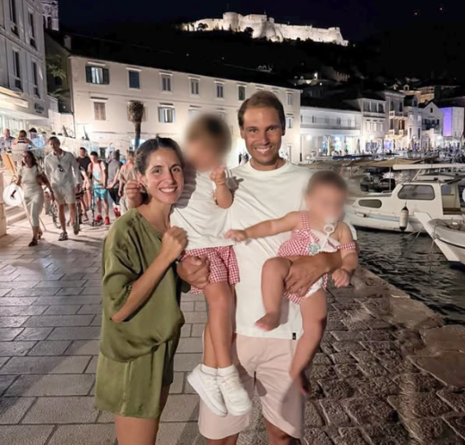 Rafa Nadal con su mujer, Mery Perelló y sus dos hijos