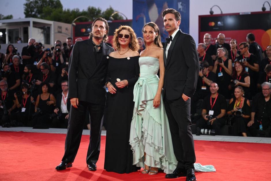 (From L) Italian actor Luca Marinelli, US actress Susan Sarandon, Swedish actress Alicia Vikander and director Andrea Pallaoro attend the red carpet event before the screening of "The Echo chamber" presented in competition at the 83rd International Venice Film Festival, at Venice Lido on September 6, 2026. (Photo by Tiziana FABI / AFP)