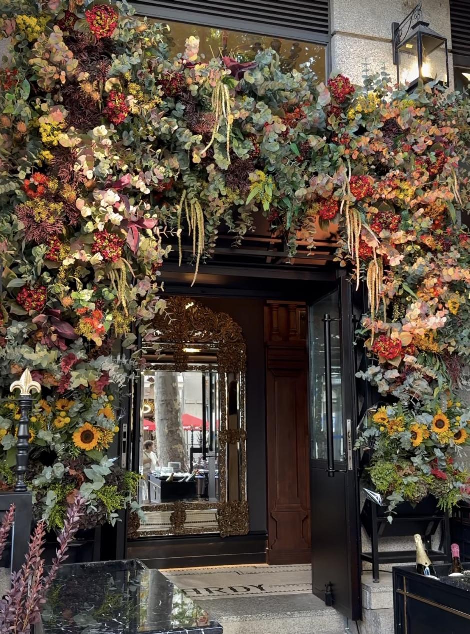 Entrada de Lhardy Café