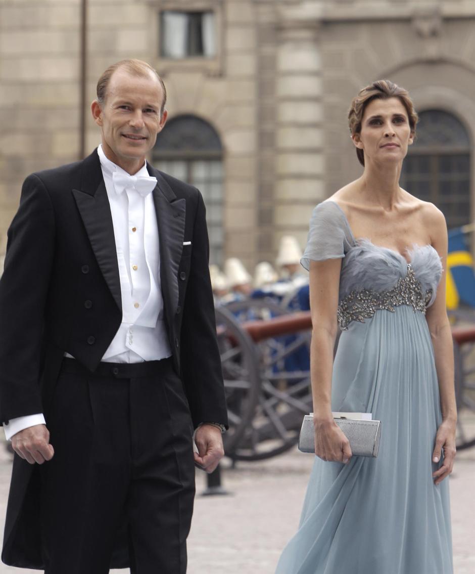Rosario Nadal y Kyril de Bulgaria, a su llegada a la boda de la princesa heredera Victoria de Suecia y su prometido, Daniel Westling, en la catedral de San Nicolás de Estocolmo (Suecia)
