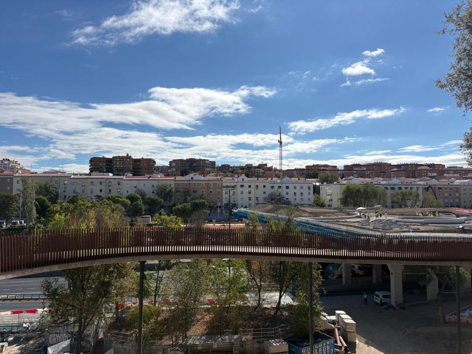 Vista de una de las pasarelas ya instaladas en el Parque Ventas