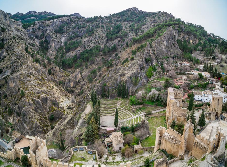 Castillo de La Iruela en su singular ubicación
