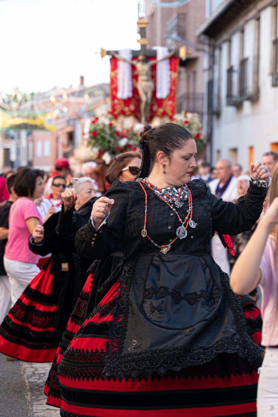 Bailes regionales en Nava de la Asunción (Segovia)