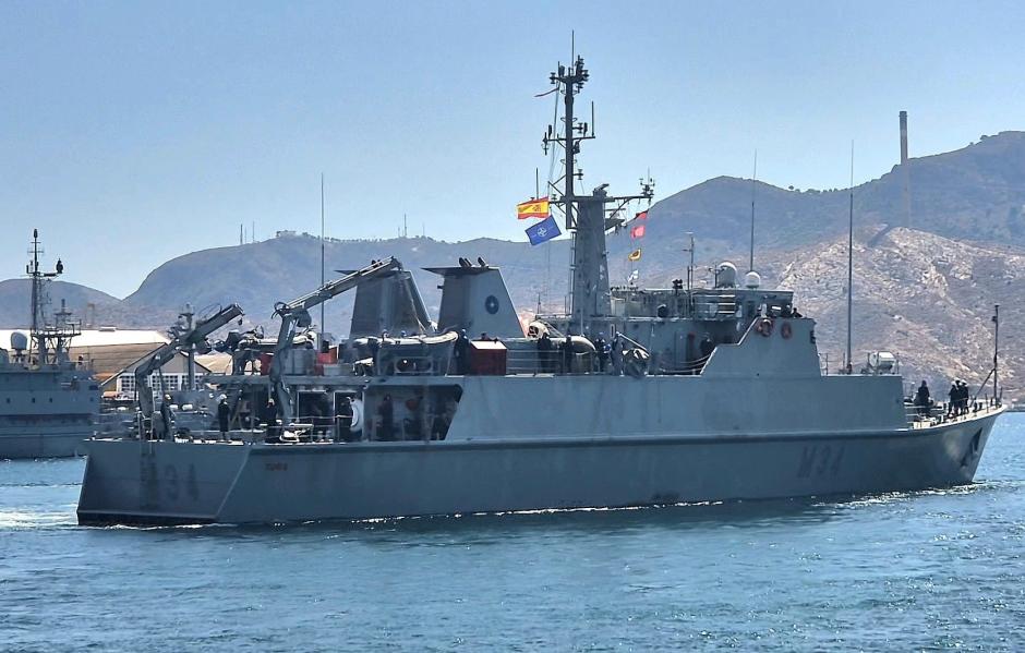 El cazaminas “Turia” zarpa del arsenal de Cartagena