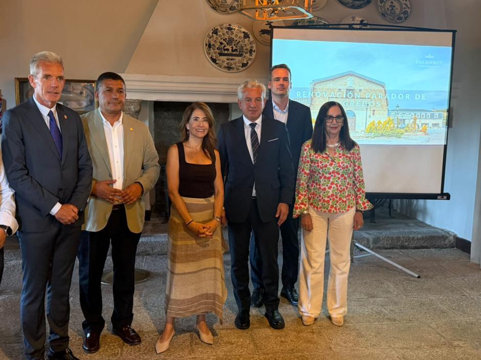 Imagen de la presentación de la reforma del Parador de Gredos