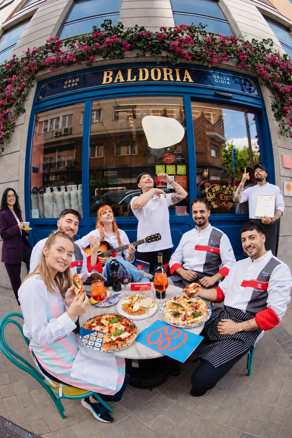 El equipo de la pizzería Baldoria