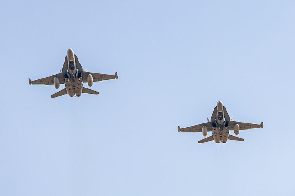 El destacamento Paznic opera con siete cazas F-18 del Ala 12