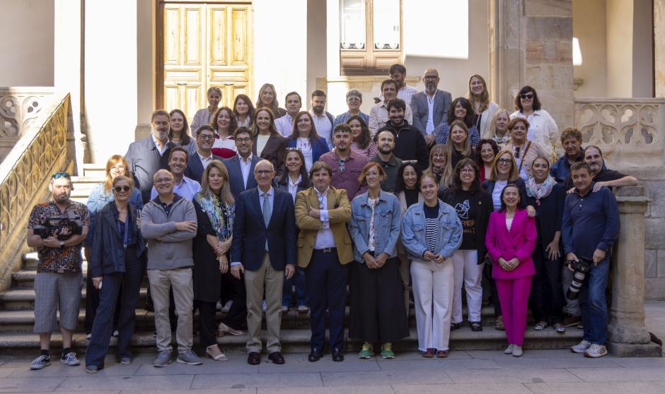 Javier Iglesias comparte un encuentro con los medios de Salamanca