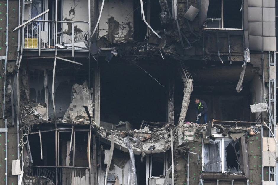 A view shows a damaged multi-storey apartment building following a drone attack in Kotelniki in the Moscow region on September 20, 2026. Hundreds of drones targeting Moscow and its surrounding region killed at least two people and damaged a major refinery on the final day of the country's parliamentary elections, the authorities said on September 20, 2026. (Photo by AFP)