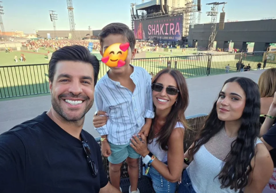 Paula Bustamante con Miguel Torres, Daniella y Miki