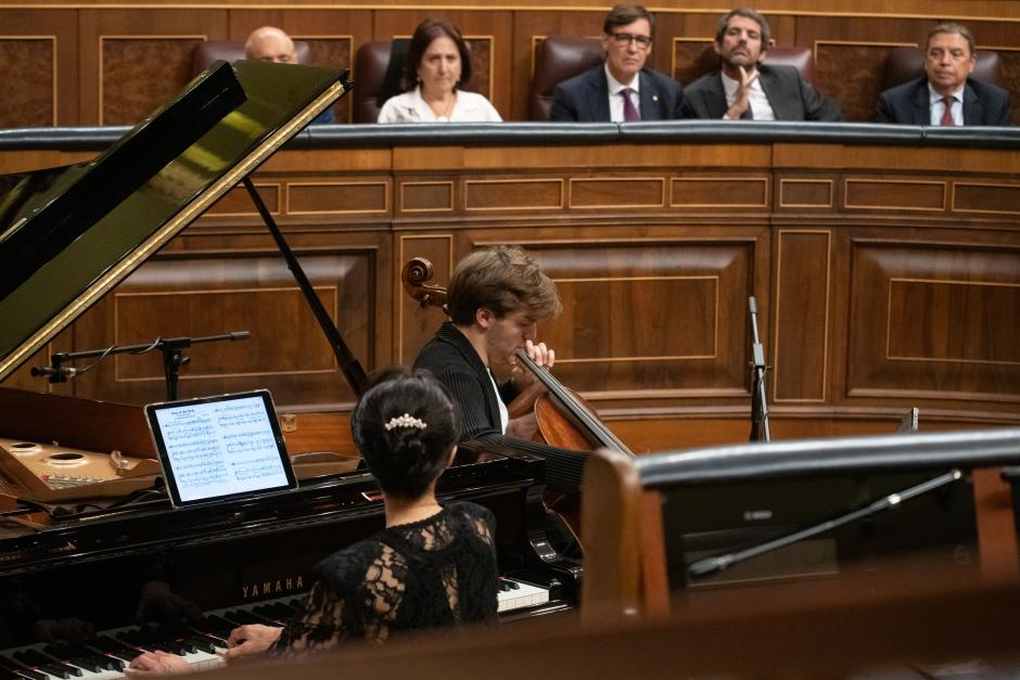 El violonchelista Ettore Pagano y la pianista Yoko Suzuki durante la celebración del Día Internacional de la Paz con un homenaje a Pau Casals, nos.

Fernando Sánchez / Europa Press
21/9/2026