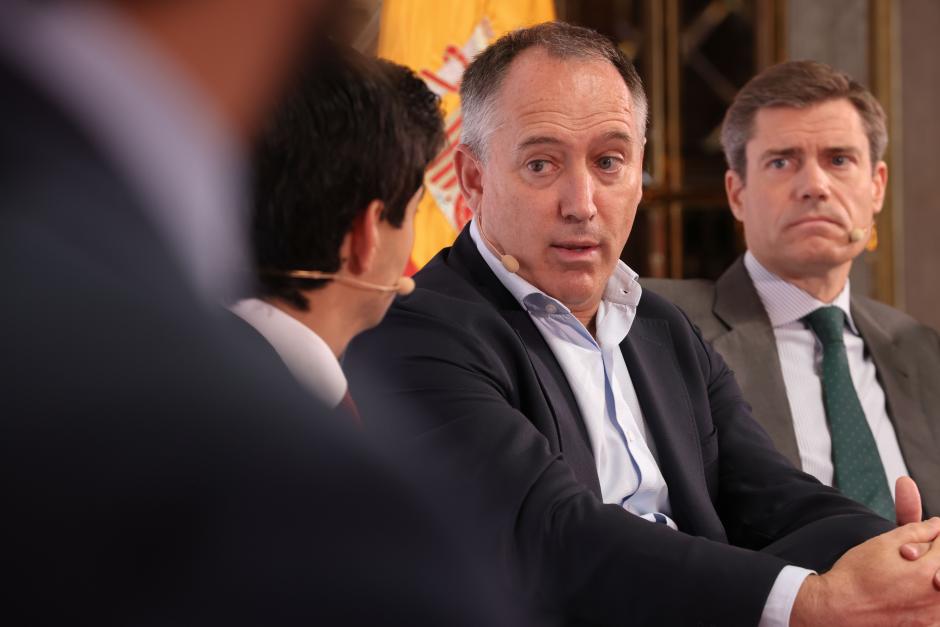 Fernando Ruiz, director de Banca Privada en España de BBVA; y Gabriel Echarri, director de la unidad de Banca Privada de Banca March