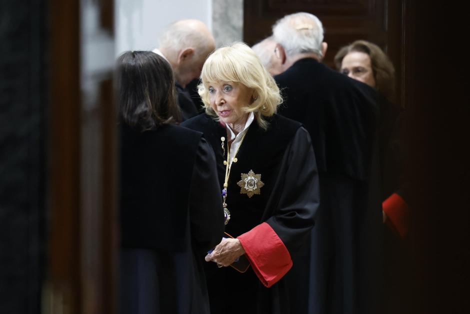 María Teresa Fernández de la Vega, durante la toma de posesión de Carmen Calvo como presidenta del Consejo de Estado