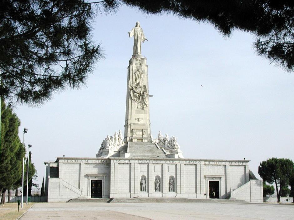 Monumento al Sagrado Corazón de Jesús